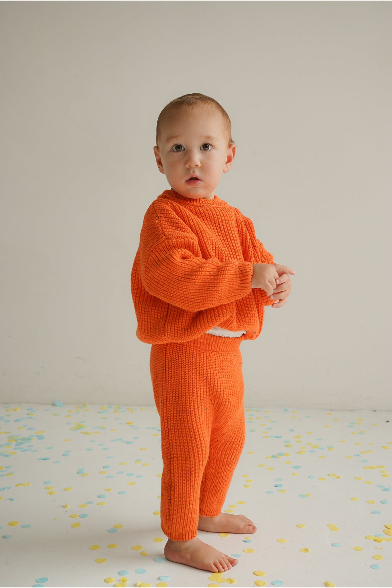 Orange knitted legging